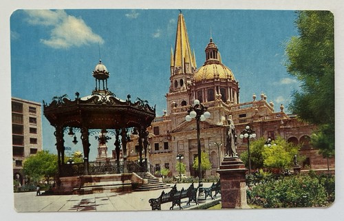 Kiosco catedral guadalajara - kiosco, y